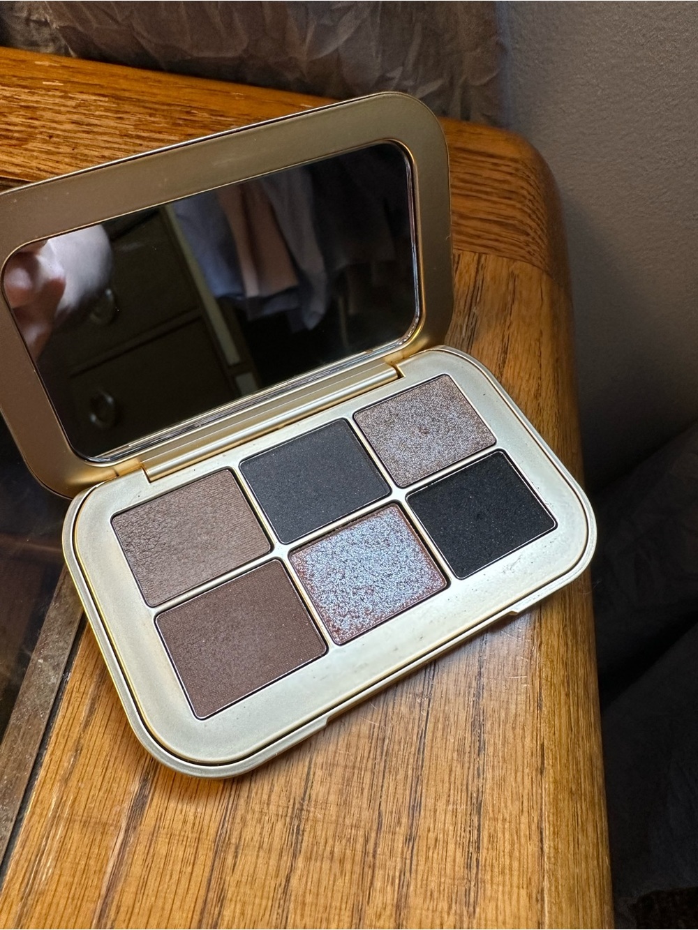 Lisa Eldridge Vega Eyeshadow Palette - barely used